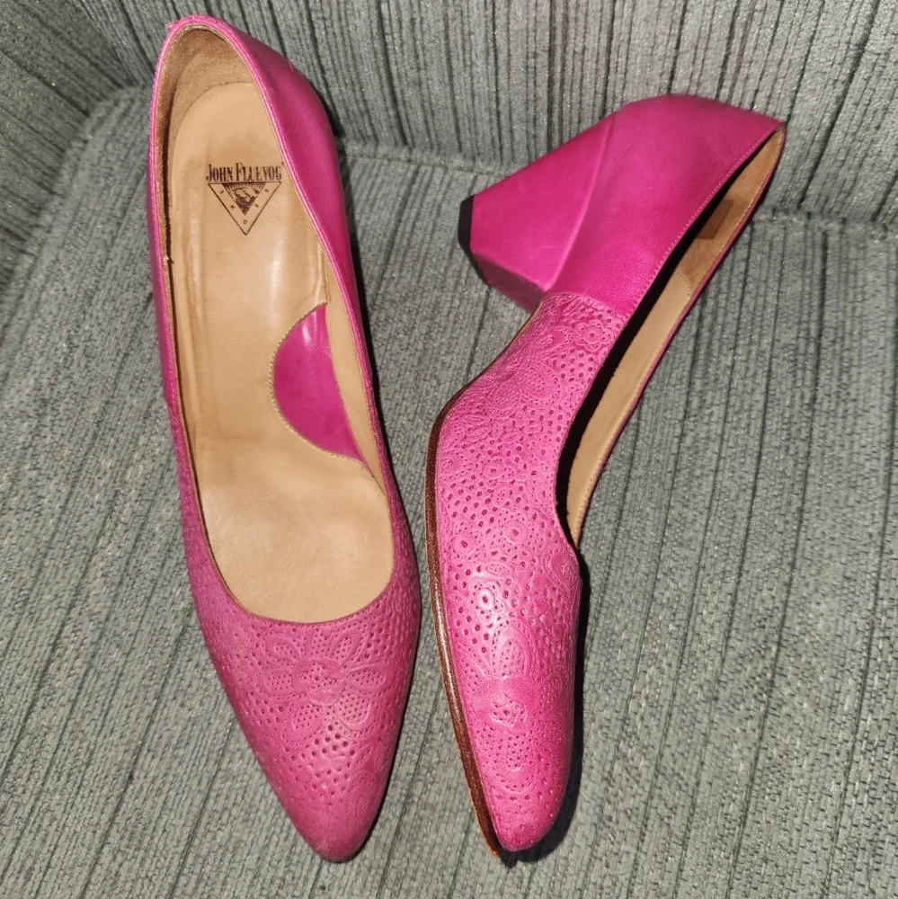 Fluevog Purpose Ambition Pumps - Picture 13 of 14